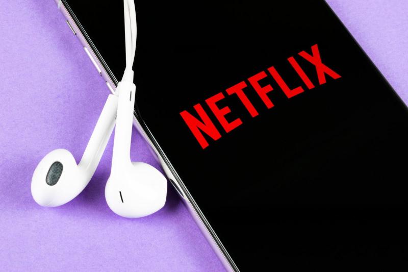 A Fidesz prominens képviselője osztotta meg gondolatait a Netflix küzdelmes helyzetéről, és úgy tűnik, valaki komolyan érdeklődött a platform iránt.