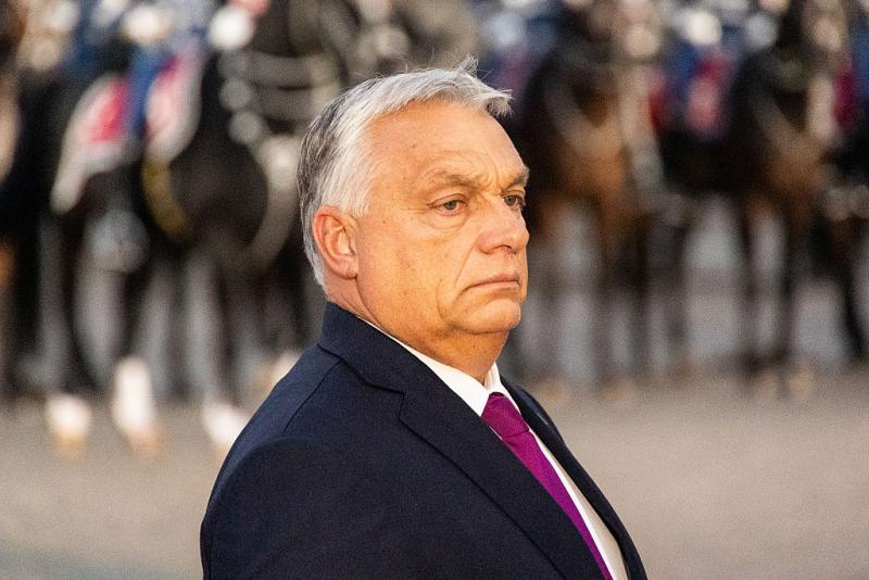 Orbán: Most már ketten vagyunk. Ha hárman csatlakozunk, az már valódi lázadásnak számít. | szmo.hu