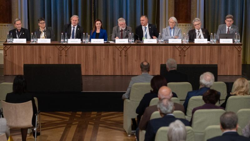 Új művészi hangokat köszönthetünk a Magyar Művészeti Akadémiában, ahol friss tagokat választottak, hogy gazdagítsák a hazai kultúrát és művészetet.