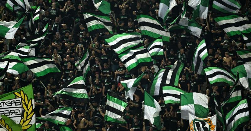 Felfoghatatlan, hogy az osztrák határon megakadályozták a Ferencváros szurkolóinak különvonatát.