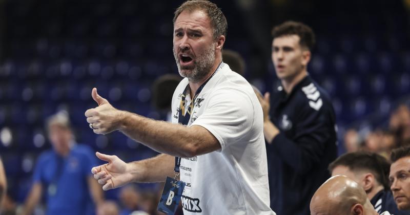 Fontos hírt osztott meg a Szeged labdarúgócsapatának vezetőedzője a jövőjét illetően.