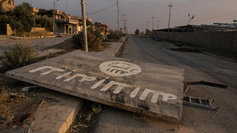 Iszlám Állam által ihletett terrorista akciót sikerült megakadályozni - A gyanúsítottak már AK-47-esekkel végeztek gyakorlatozást, és a Halloween ünnepén készültek volna a támadásra.