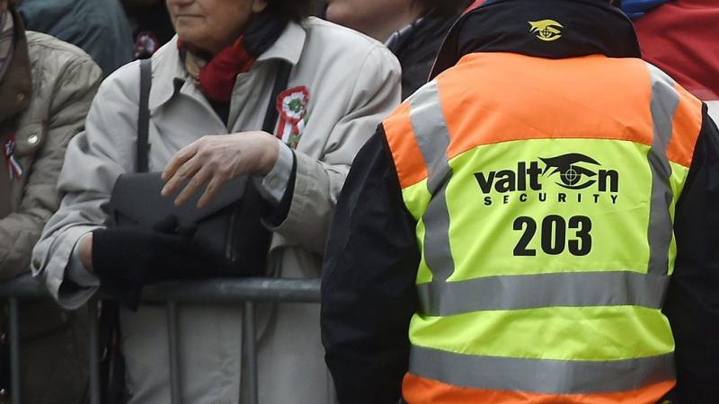 A Fidesz által favorizált őrző-védő vállalat 3,1 milliárd forintos megbízást nyert el a Városliget területén. | atlatszo.hu