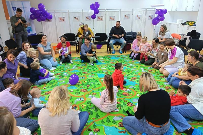 A fiatal hősök üzenete: szeretet, kitartás és gyógyulás | Székelyhon

A kis hősök történetei megmutatják, hogy a szeretet ereje, a kitartás szelleme és a gyógyulás lehetősége mindig mellettünk áll. Ezek az értékek nem csupán szavak, hanem olyan eszközök, 